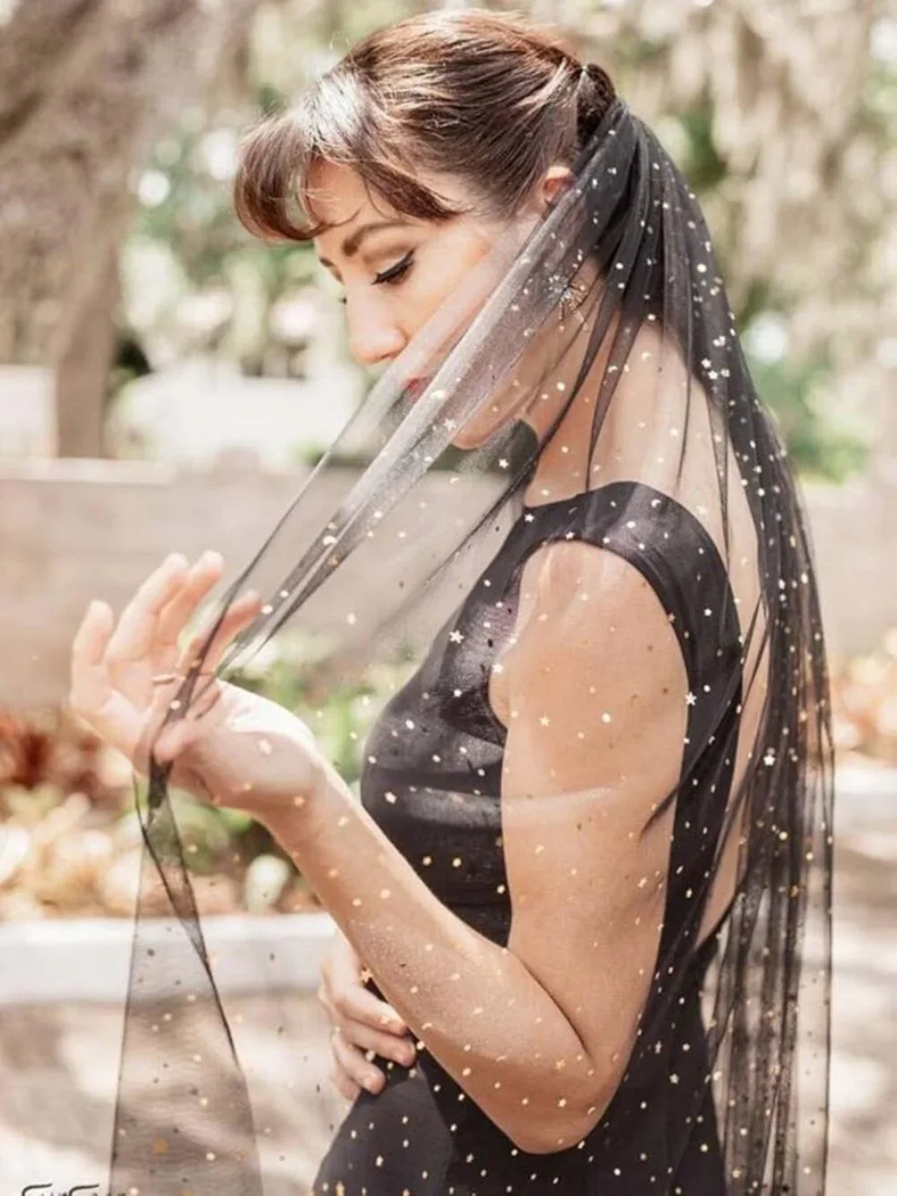Black Long Wedding Veil - Picture 6 of 7